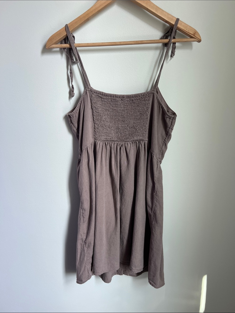 Aerie | Tie-Shoulder Button-Front Womenâs Linen Blend Camisole Top Taupe Size M - Picture 7 of 17